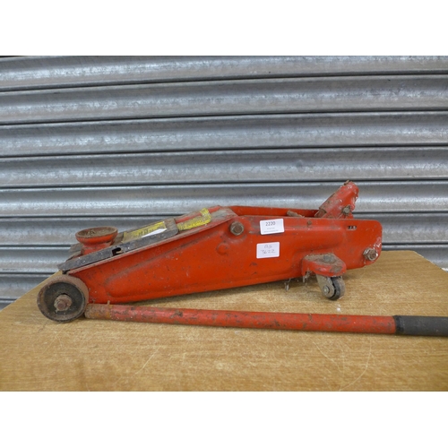 2220 - A Master Mechanic 2 ton Hydraulic trolley jack