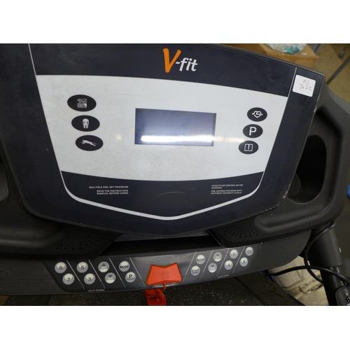 2247 - A V-Fit eletric powered tredmill with safety key