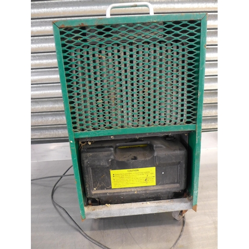 2281 - A 240v industrial refrigerating cooler and a 3.7kw gas powered workshop heater (Europa-E)