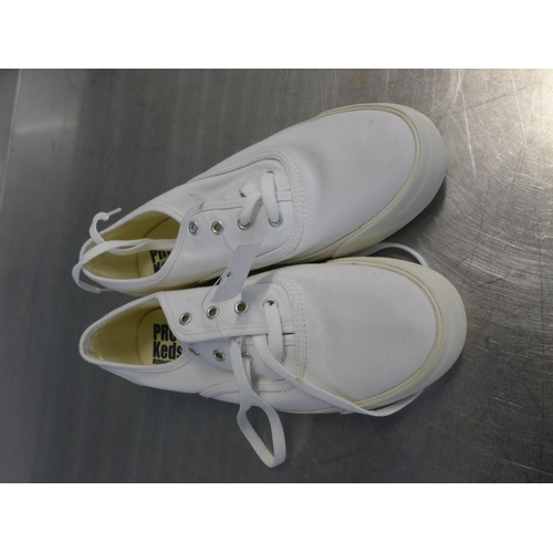 2331 - A pair of women's Pro-Keds Royal CVO white lace up trainers size 6 - unworn in box