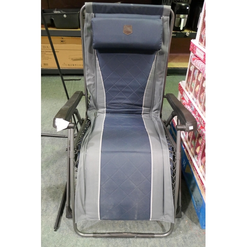 3349 - Timber Ridge camping chair ( 317-811)  * This lot is subject to vat