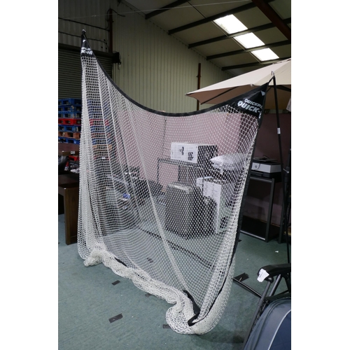 3350 - Quickplay Golf Net Portable Practice Net - Broken Pole    (317-181) *This lot is subject to VAT