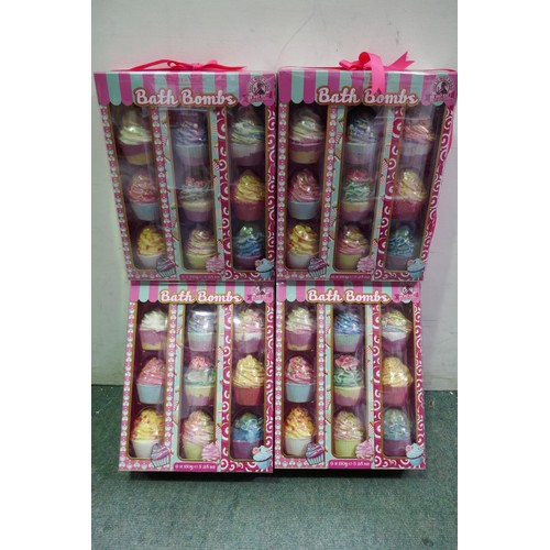 3308 - 4 Winter In Venice Cupcake Bath Bomb Sets(317-723) *This lot is subject to VAT