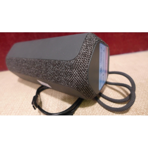 3104 - Sony XE200 Wireless speaker (317-812)  * This lot is subject to vat