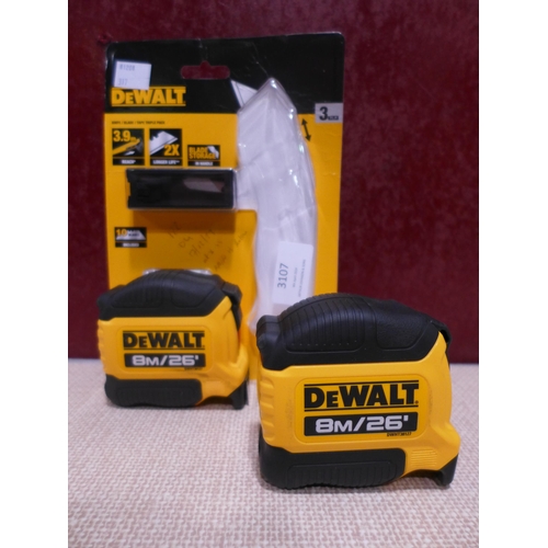 3107 - Dewalt Stanley Knife Blades And 2x Tape Measures    (317-245) *This lot is subject to VAT