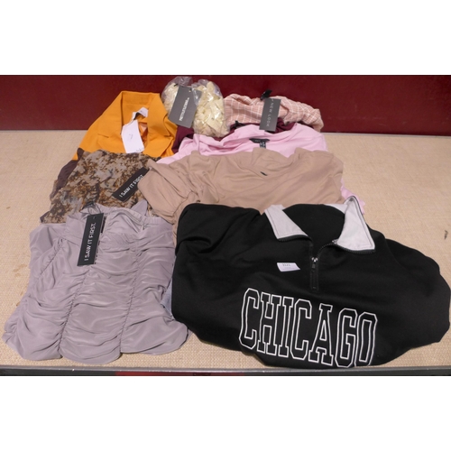 3121 - Small quantity of mixed style ladies clothing inc, Bershka, New Look, I saw it First etc