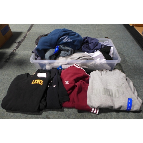 3166 - Assorted Branded Sportswear incl: Puma, Levi, Adidas, etc  *This lot is subject to VAT