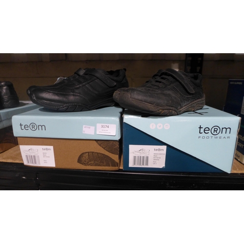 3174 - Two pairs of Kid's Term schools shoes, sizes UK 4 & 8 (adult sizes) *This lot is subject to VAT