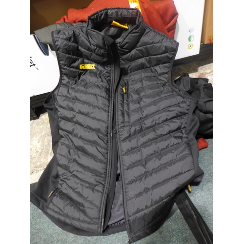 3194 - Quantity of Men's Jackets & Jumpers, various sizes, styles, etc. *This lot is subject to VAT