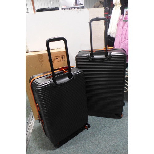 3218 - Superdry 2Pc Luggage Set    , Original RRP £149.99 + VAT  (316-282) *This lot is subject to VAT