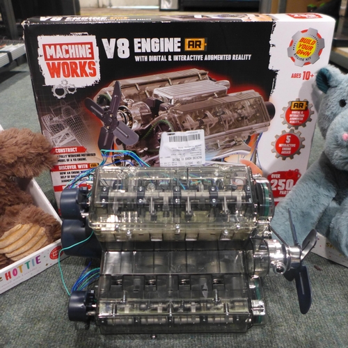 3220 - Machine Works V8 Engine, 2 Aroma Home Animal Hottie ( Incomplete)  (317-386,394,403) *This lot is su... 