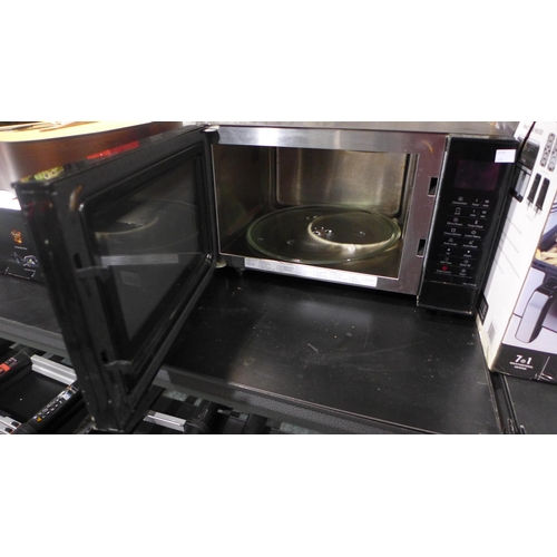 3270 - Panasonic Combi Microwave   - model NN-CT56JB, Original RRP £164.99 + VAT  (316-283) *This lot is su... 