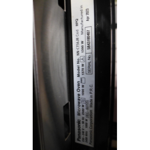 3270 - Panasonic Combi Microwave   - model NN-CT56JB, Original RRP £164.99 + VAT  (316-283) *This lot is su... 