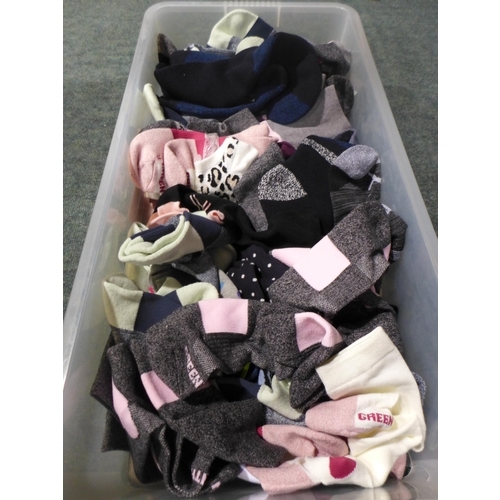 3168 - Large assortment of ladies loose socks, mainly Green Treat, various sizes, styles & colours *This lo... 