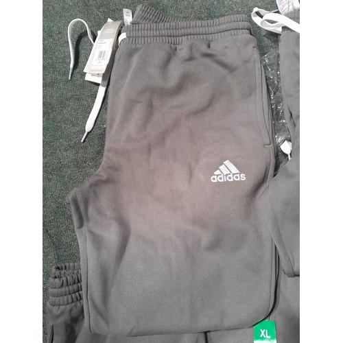3154 - Five pairs of men's grey Adidas joggers - size XL * This lot is subject to VAT