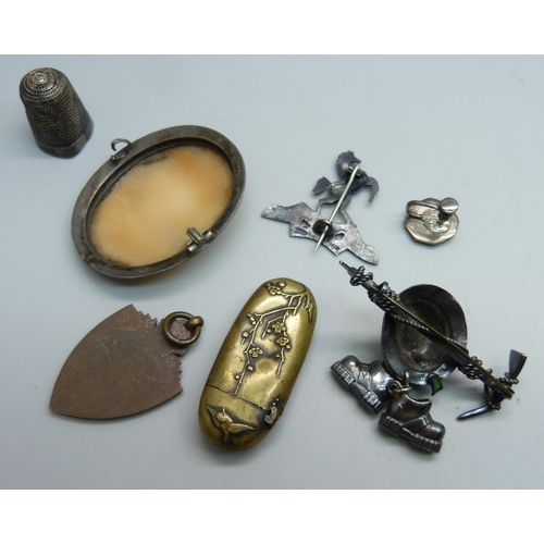 1005 - A silver and enamel Royal West Kent badge, an Alpine brooch, an oriental vesta case, Wedgwood cuffli... 