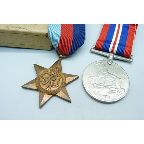 1010 - Four WWII medals including The Atlantic Star with France and Germany bar