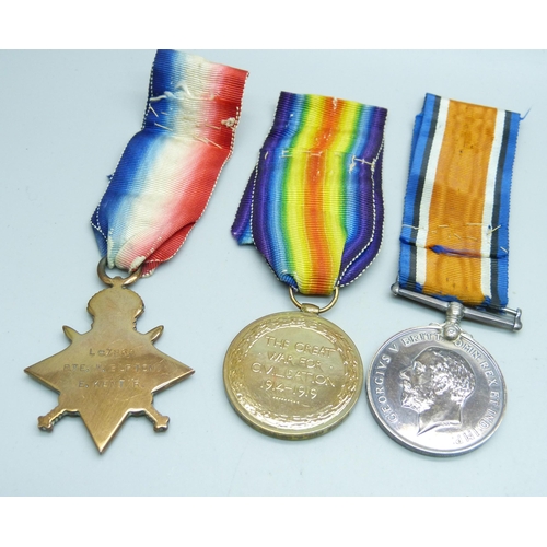 1011 - A trio of WWI medals to L-7863 Pte. W. Burton East Kent Regiment