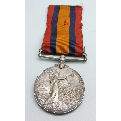 1013 - A Queen's South Africa medal with Cape Colony bar to 4475 Pte. C. Smith Northumberland Fusiliers