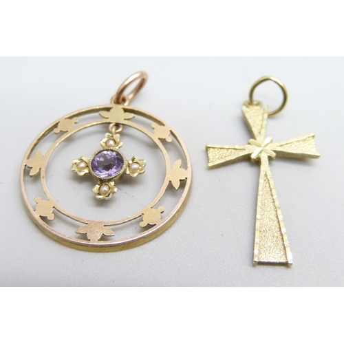 1041 - A 9ct gold pendant set with amethyst and seed pearls and a 9ct gold cross pendant, 2.3g