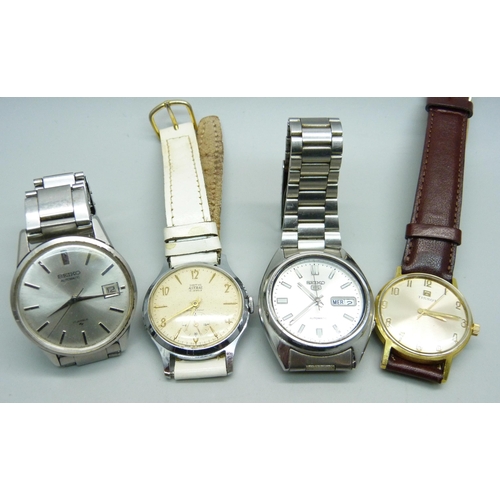 1102 - Four gentleman's wristwatches; Seiko 5 automatic another Seiko automatic, Tissot and Smiths Astral