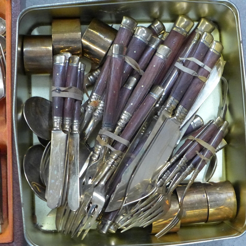 1167 - A bronze and rosewood cutlery set, 101 pieces **PLEASE NOTE THIS LOT IS NOT ELIGIBLE FOR POSTING AND... 