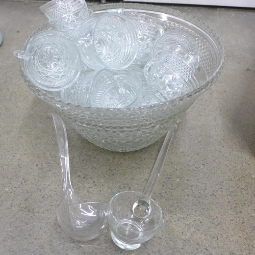 1180 - A large glass punch bowl set **PLEASE NOTE THIS LOT IS NOT ELIGIBLE FOR POSTING AND PACKING**