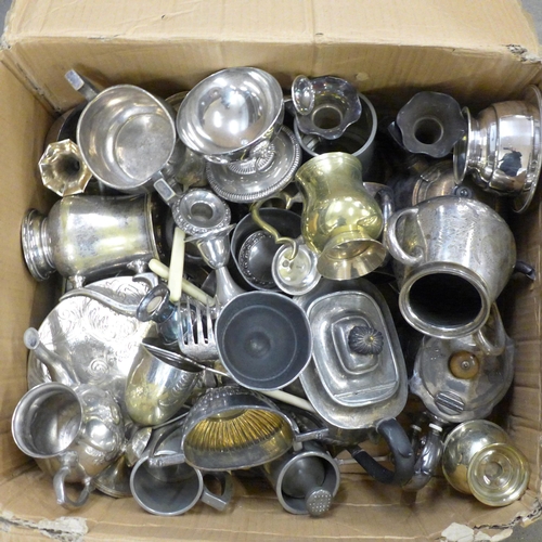 1198 - A collection of pewter and silver plated ware **PLEASE NOTE THIS LOT IS NOT ELIGIBLE FOR POSTING AND... 