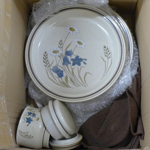 1208 - Royal Doulton Hill Top plates, a teapot, etc. **PLEASE NOTE THIS LOT IS NOT ELIGIBLE FOR POSTING AND... 