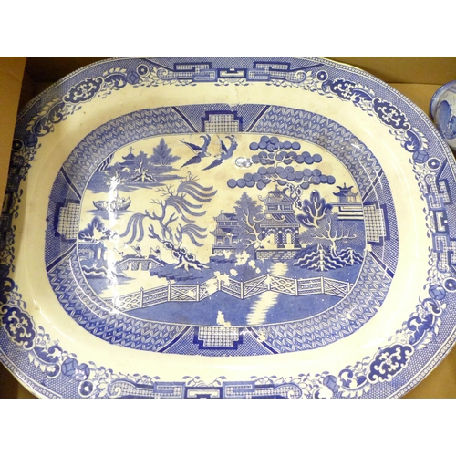 708 - Blue and white china including Real Old Willow pattern serving plate, a pair of Villeroy and Boch va... 