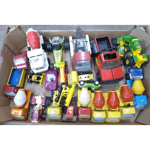 730 - A collection of model vehicles, mainly Tonka, one Marx