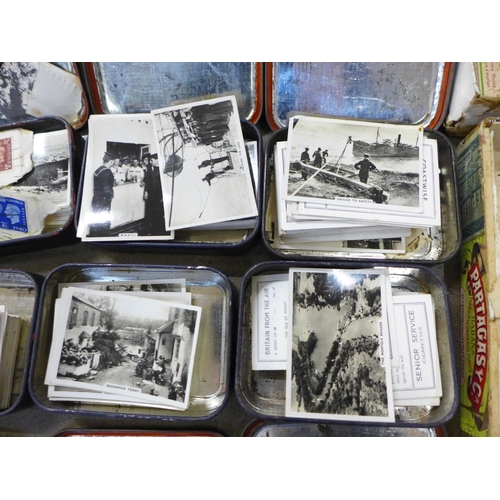 768 - A large collection of Senior Service, Ogdens, John Player and other cigarette cards