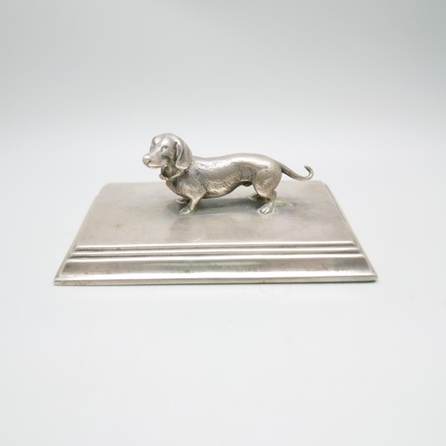 851 - A silver paperweight with Dachshund dog detail, Birmingham 1901, 259g weighted, 112mm wide