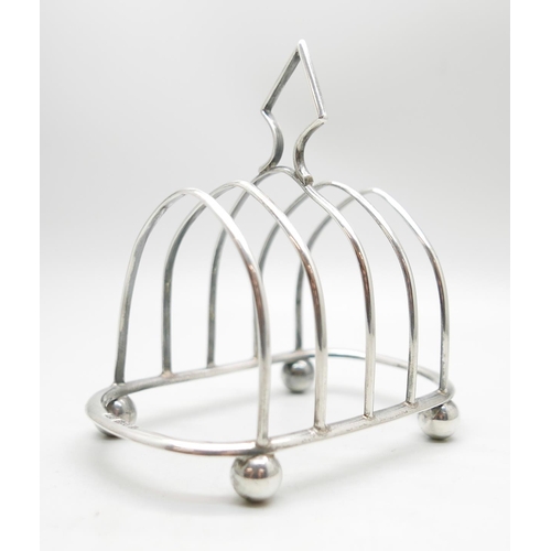 855 - A silver toast rack, Chester 1912, 84g