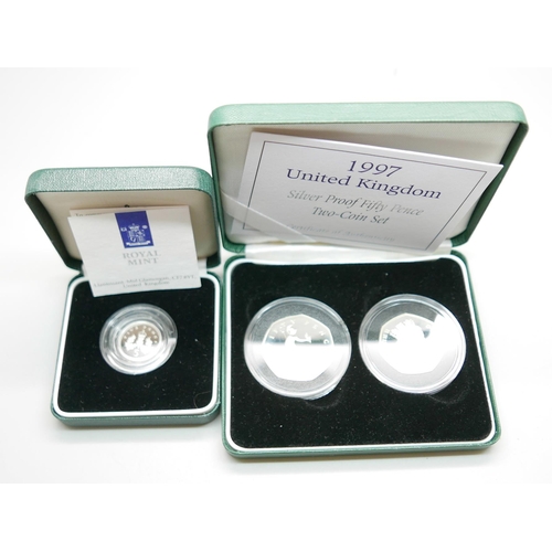 866 - The Royal Mint 1997 UK Silver Proof Fifty Pence Two-Coin Set and a 1990 Silver Piedfort Five Pence C... 