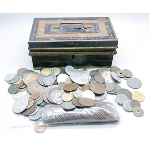 875 - A collection of foreign vintage coins, English pennies