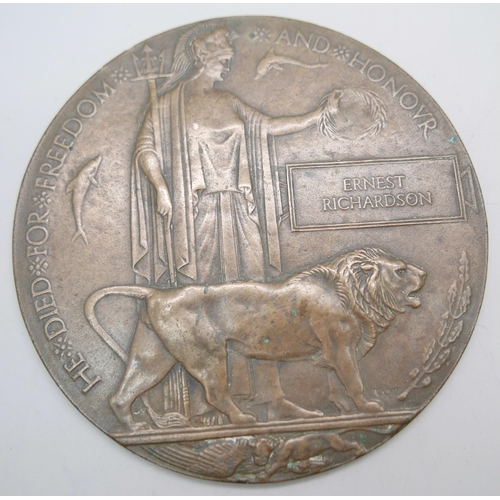 888 - A WWI death plaque to Ernest Richardson