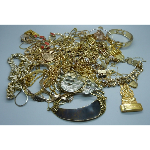 936 - Plated, rolled and gold tone jewellery