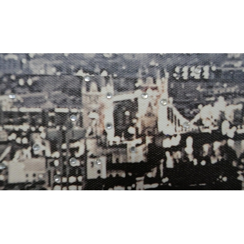 1582 - London skyline print on canvas