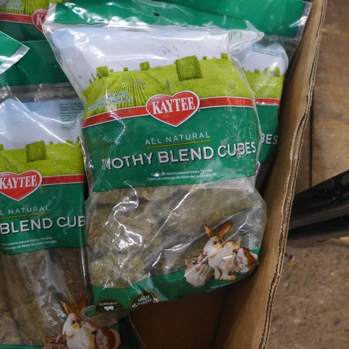 2433 - A quantity of Timothy blend cube bags for rabbits and guinea pigs, 18 cubes per bag