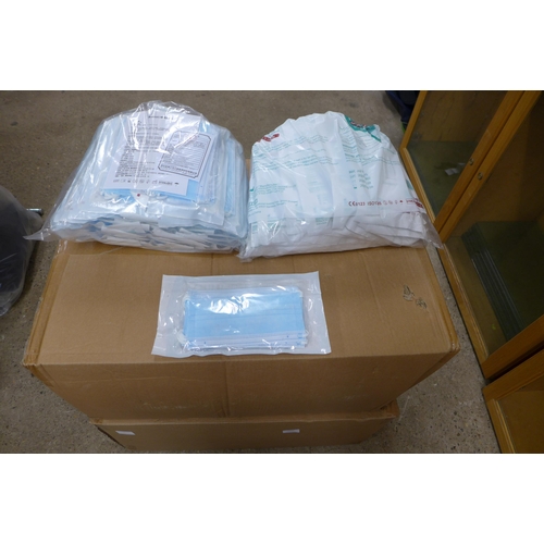 2353 - 2 Boxes of OJMDM non-woven disposable face masks, approx. 2000 in total * This lot is subject to vat