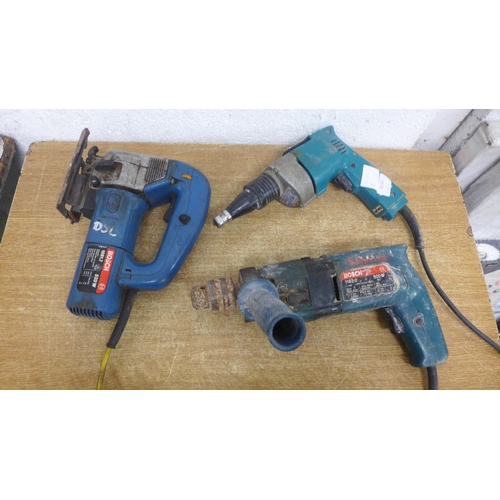 2030 - Three power tools including a Bosch 1581.7 110v 520w jigsaw, a Bosch 1182.0 240v 500w SDS hammer dri... 