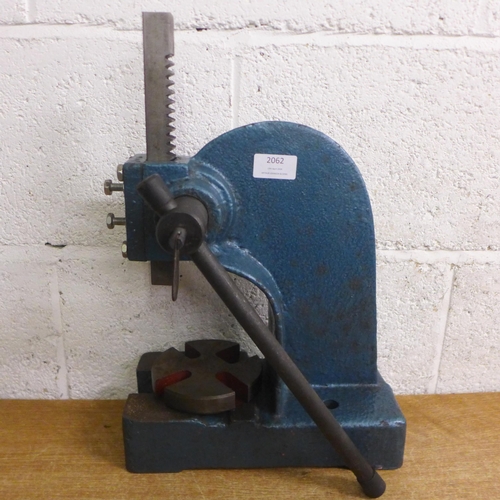 2062 - A bench arbor/bearing press