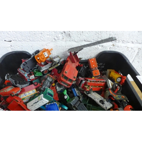 2105 - A box of die-cast model vehicles