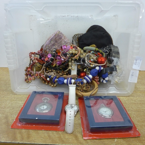 2126 - A box of costume jewellery