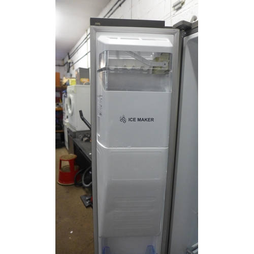 2174 - A Hi-Sense Multi Air Flow American style free standing fridge freezer with ice maker and water dispe... 