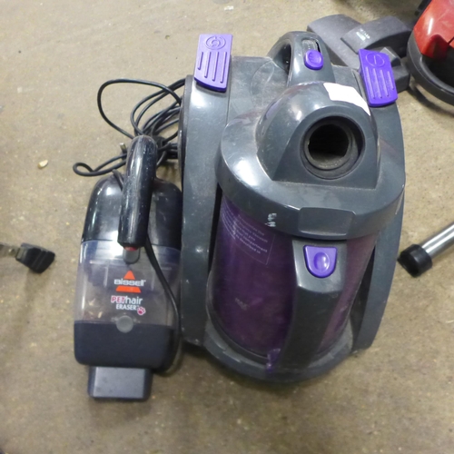 2181 - A Tesco bagless cylinder vacuum cleaner, a Bissell Pet Hair Eraser handheld vacuum cleaner and a Pon... 