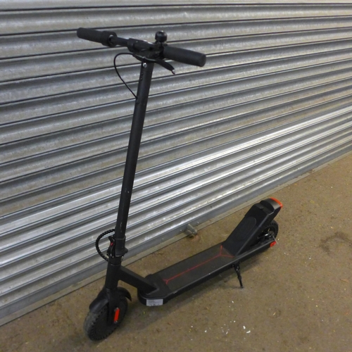 2193 - An Ouxi-L9 adult's electric scooter - no charger - Police repossession