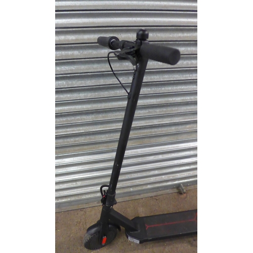 2193 - An Ouxi-L9 adult's electric scooter - no charger - Police repossession