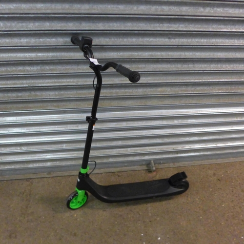 2194 - A Li-Fe 120 Pro lithium electric scooter with box and charger - RRP £129 - Police repossession